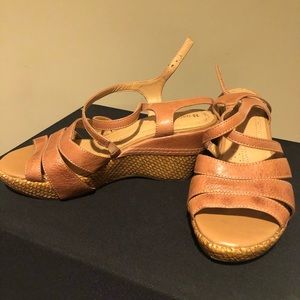 Women’s leather wedge, Naturalizer